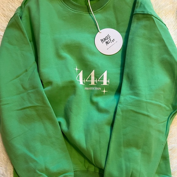 Princess Polly Only Four You 444 Angel Number Green Sweatshirt Jumper Size 2 NWT - Picture 7 of 11